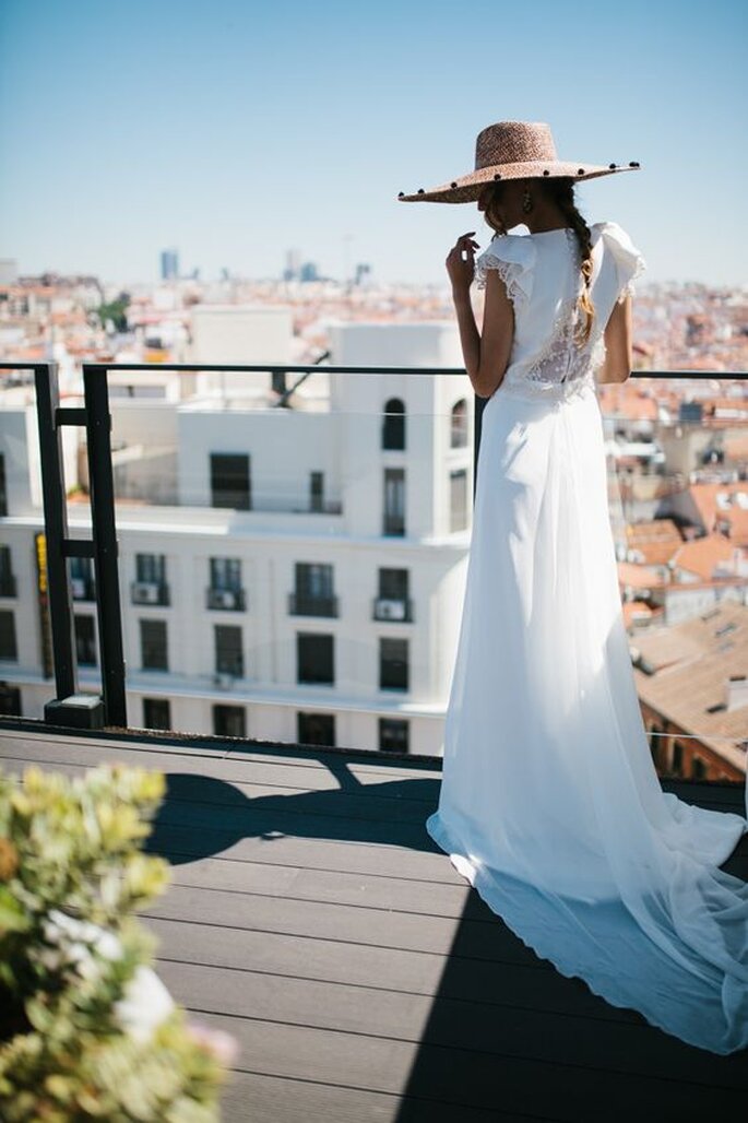 Tendenze sotto esame: sposa col cappello, sì o no? - DOVE ACQUISTARE ABITI  DA SPOSA ONLINE