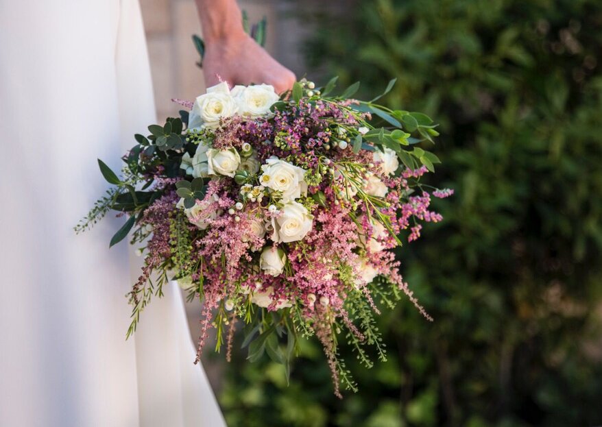 Ramos De Novia Con Astilbe Romanticos Y Muy Naturales