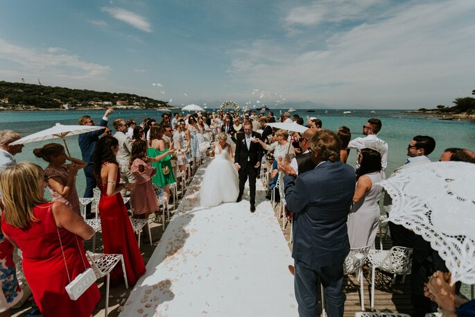 Le Mariage élégant De Jess Et Solly à La Plage Keller Sous