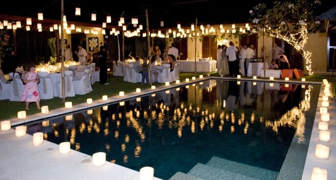 Our Pick Of The World S Best Poolside Wedding Venues